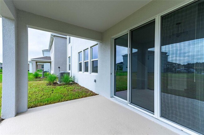 Building Photo - 2560 Warren Acrs Blvd