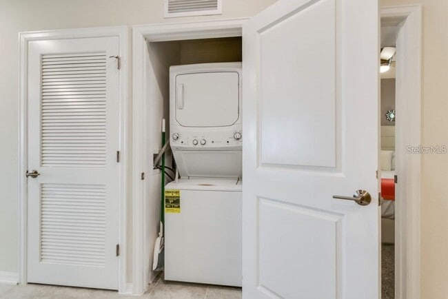 Building Photo - 3111 Paradox Cir