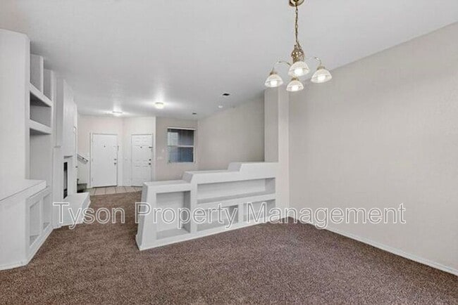 Building Photo - 6520 Los Pueblos Pl NW