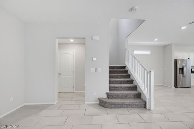 Building Photo - 10661 Sariah Skye Ave