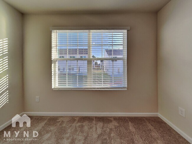 Building Photo - 132 Eagle Chase Dr