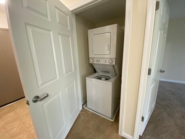 Building Photo - 20 Sentinel Court