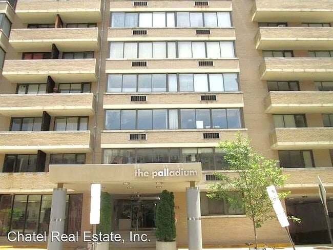 Building Photo - Dupont's Pulchritudinous Palladium 1 bedroom Condo w/ Balcony & Pool. All utilities included.