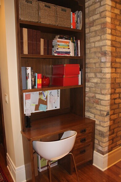 Desk area in hall to rear BR's - 361 Summit Ave