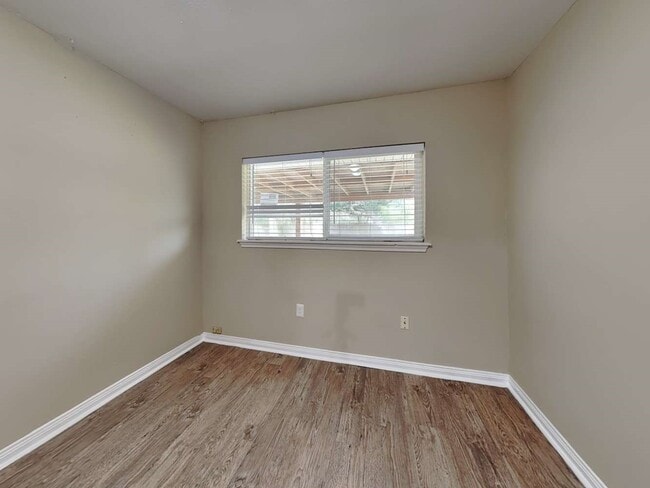 Building Photo - 801 Newport Blvd