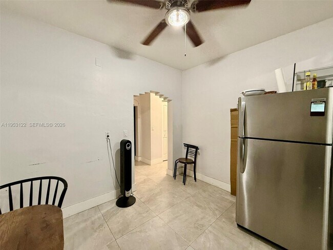 Building Photo - 600 12th St