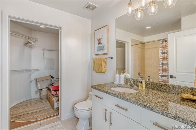 Building Photo - 1700 Bassett St