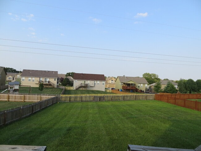 Building Photo - Marvelous Home