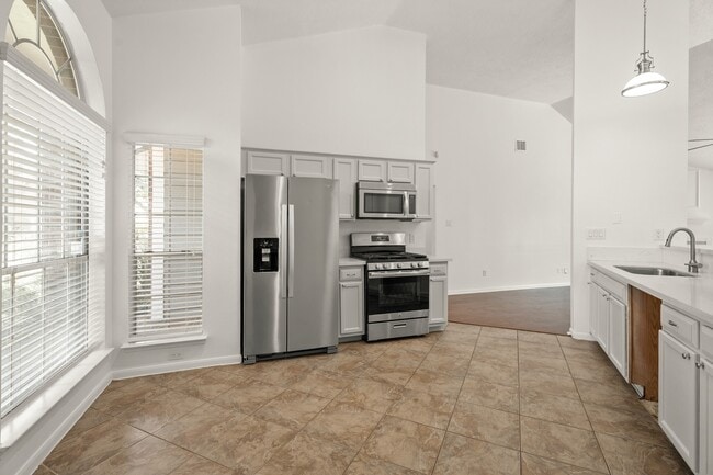 Building Photo - 17014 Sailors Moon Ct