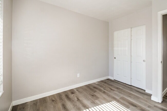 Building Photo - 5496 W 6600 S