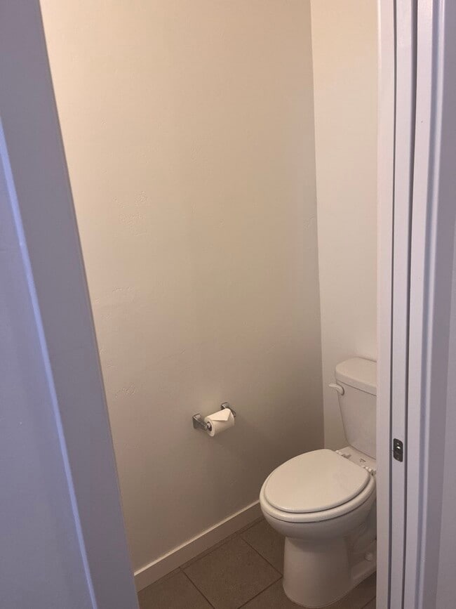 Building Photo - 475 Tailoff Ln