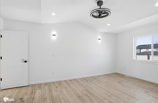 Building Photo - 336 Ashbrook Dr