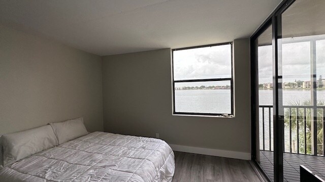 Building Photo - 113 Lake Emerald Dr
