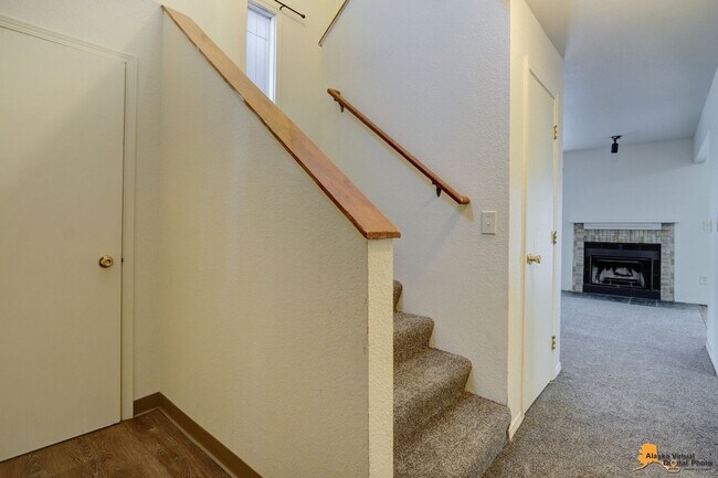 Building Photo - 531 Idaho St