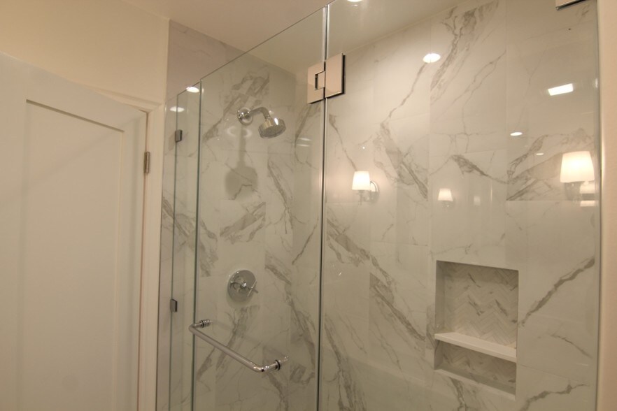 Building Photo - 1523 S Wooster St