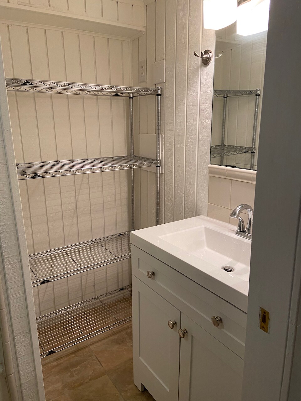 Bathroom - 112 3rd St NE