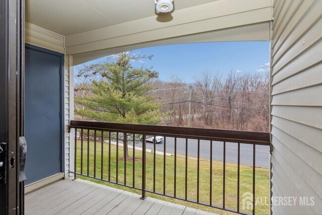 Building Photo - 208 Sunshine Ct