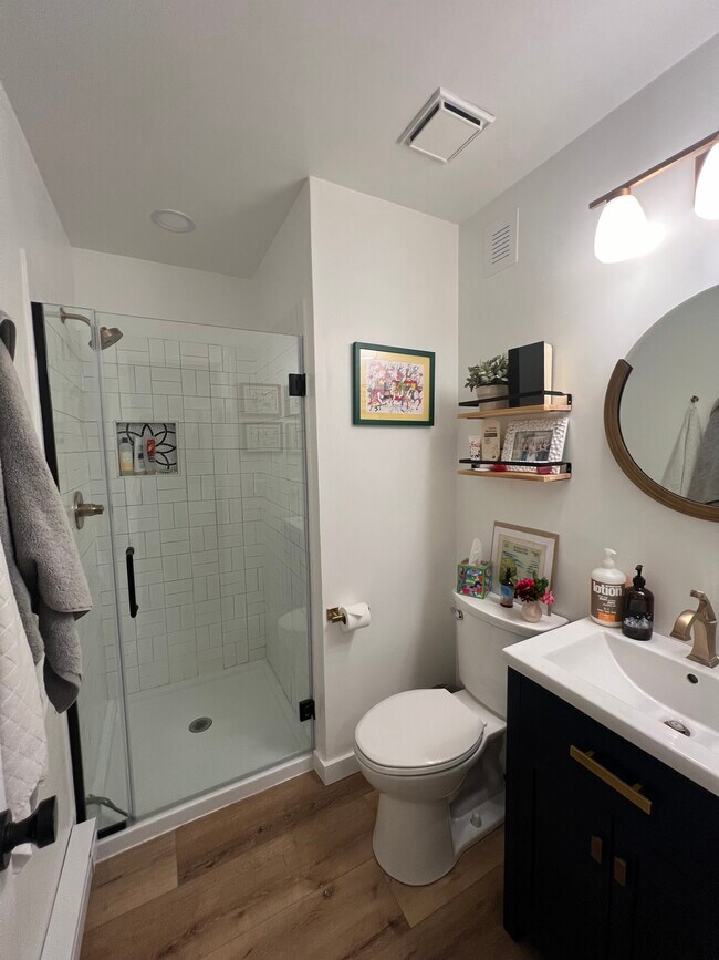 Building Photo - 168 Original Rd