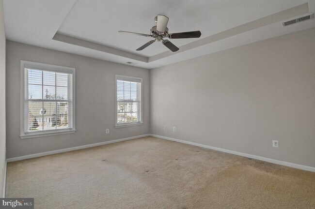 Building Photo - 4619 Hummingbird Ln