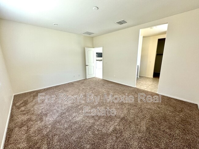 Building Photo - 2421 E San Borja Trail