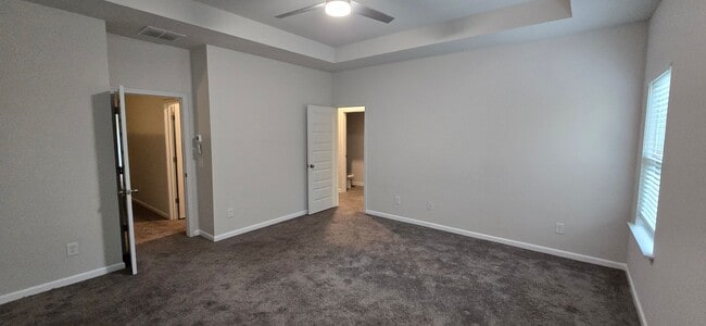 Building Photo - Terrific Canton Townhome!
