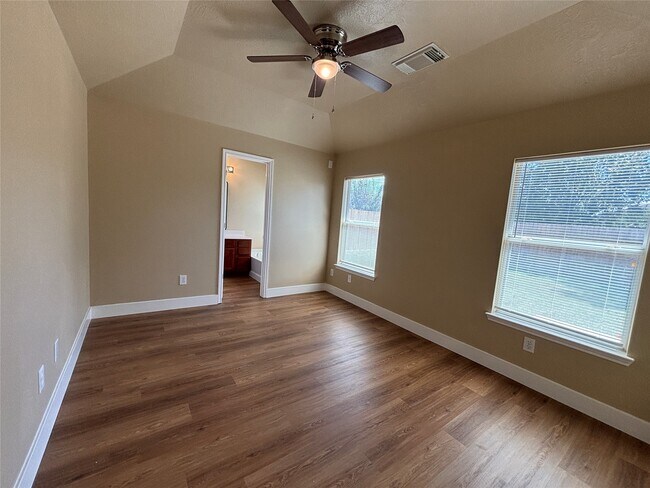 Building Photo - 10831 Harston Dr