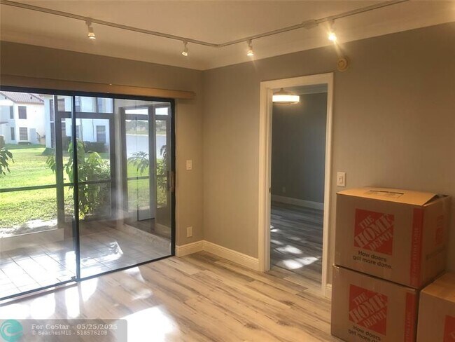 Building Photo - 2950 Olivewood Terrace