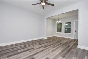 Building Photo - 8930 Easthaven Blvd