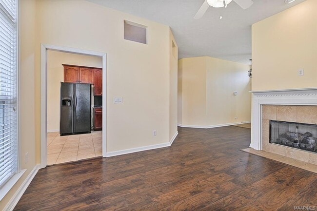 Building Photo - 3830 Claiborne Cir