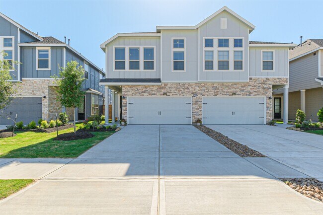 Building Photo - 5562 Amber Brook Ln