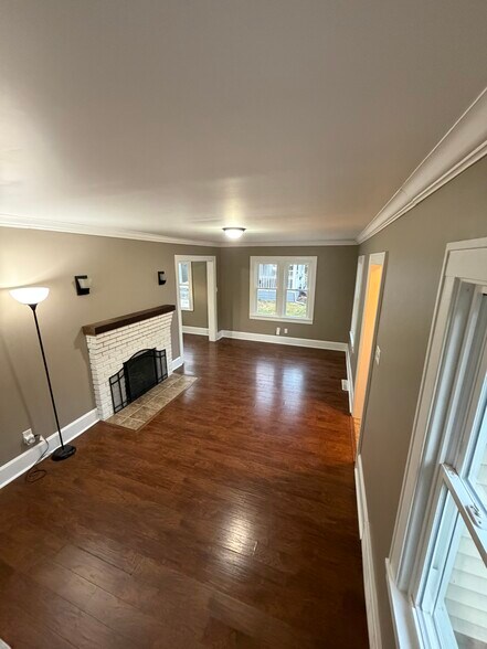 Building Photo - 650 Sherman St