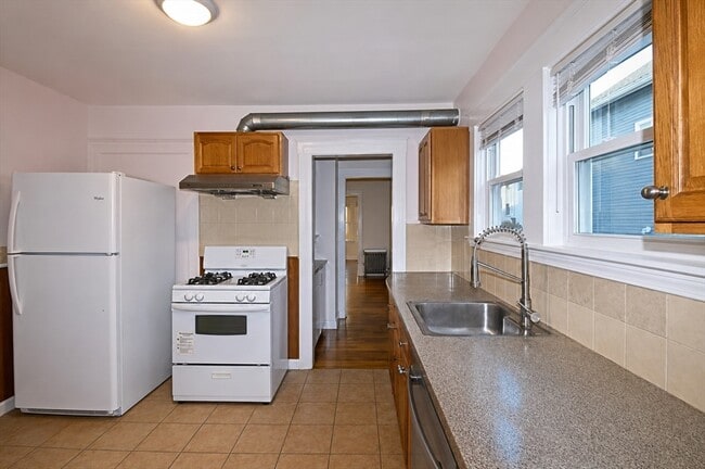 Building Photo - 28 Durso Ave