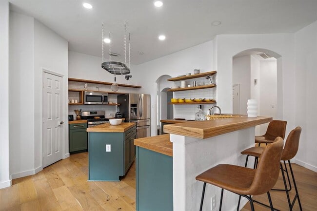 Building Photo - 20718 Cottondale Ct