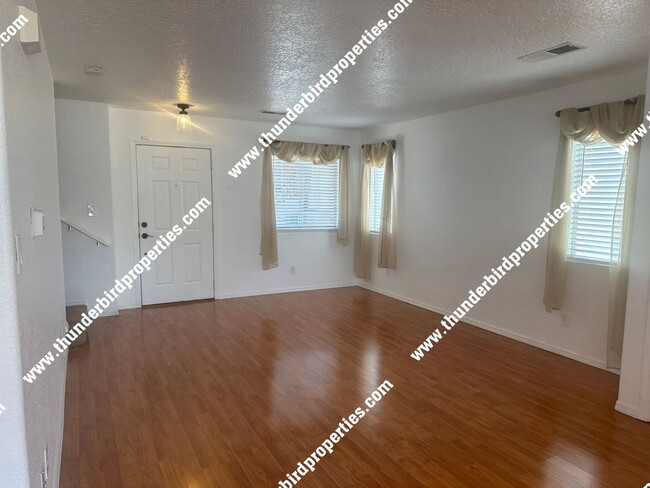 Building Photo - $500 off first months rent!! Gated communi...