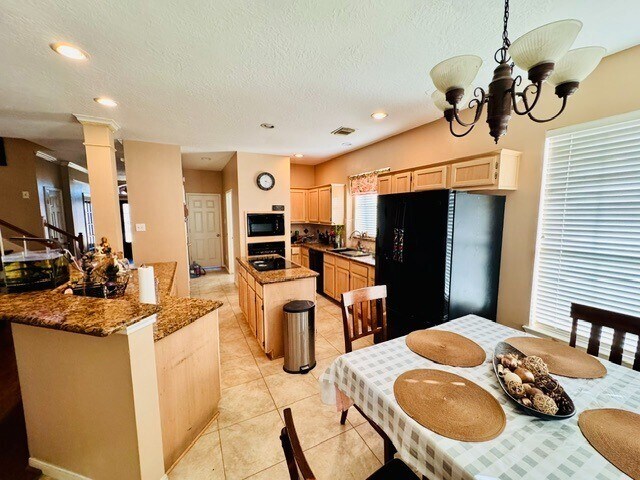 Building Photo - 3318 Ridgepoint Ct