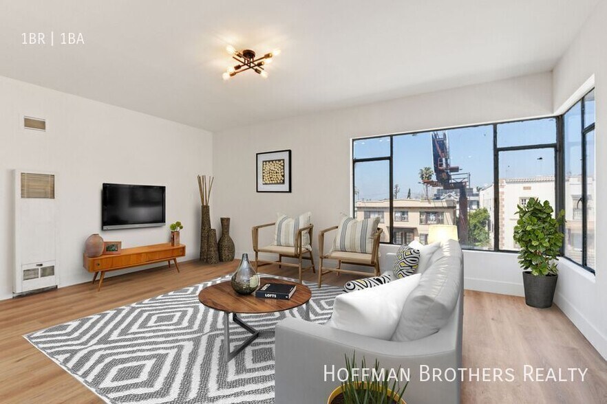 Building Photo - 150 S Alvarado St