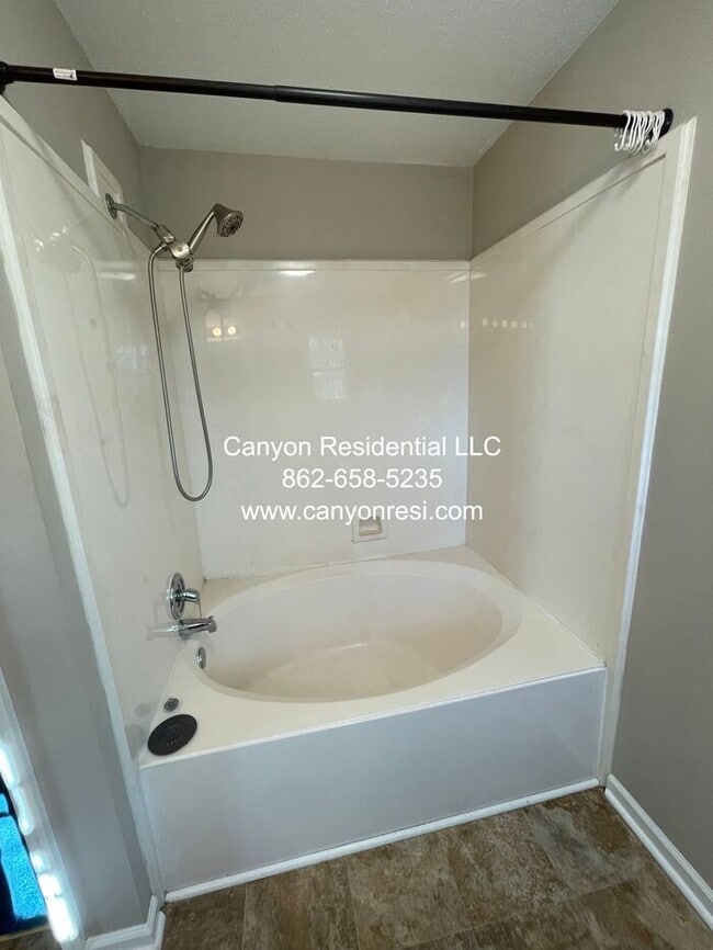 Building Photo - 14013 SW Galveston Cir