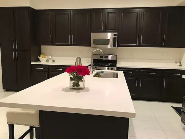 Building Photo - 603 Via Del Caballo