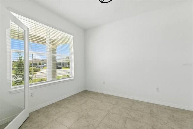 Building Photo - 5926 SW 76th Ct
