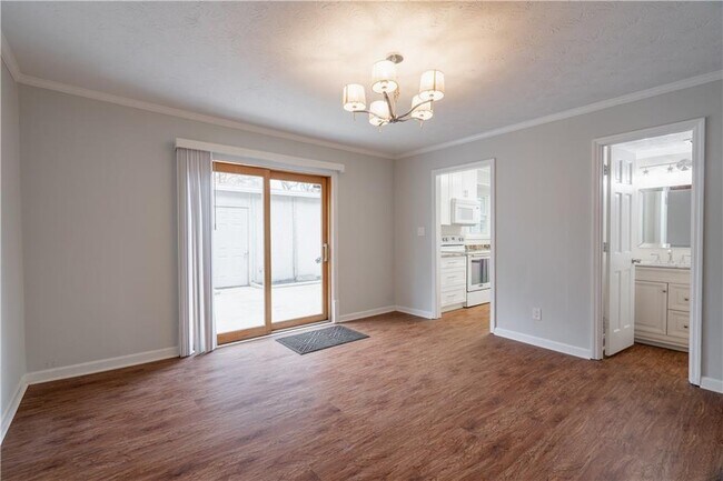 Building Photo - 330 Winding River Dr