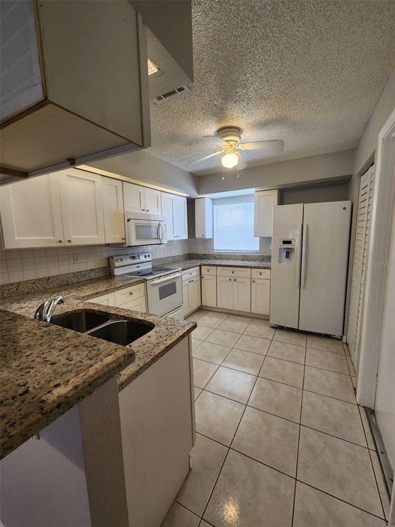 Building Photo - 607 Koala Ct