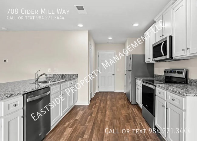 Building Photo - 708 Cider Ml Wy