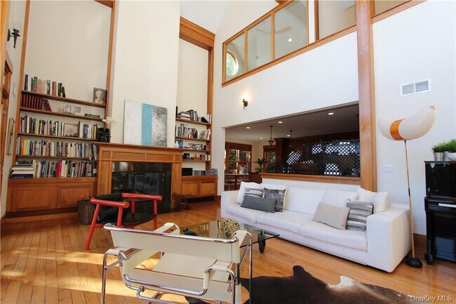 Building Photo - 114 Mt Pleasant Ave