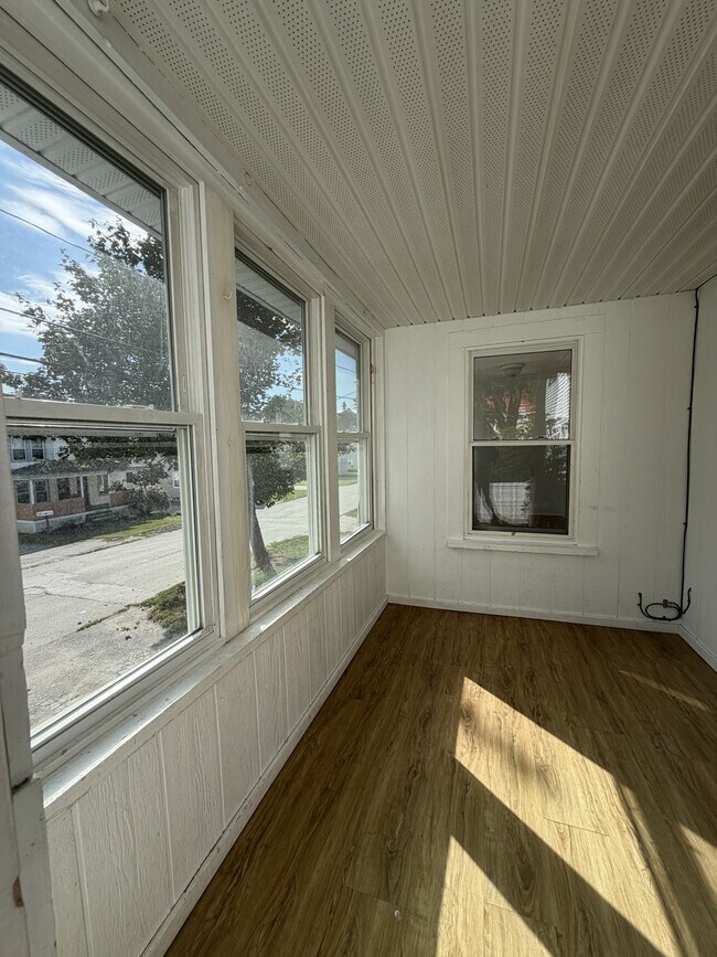 Building Photo - 3 Elmwood Ave
