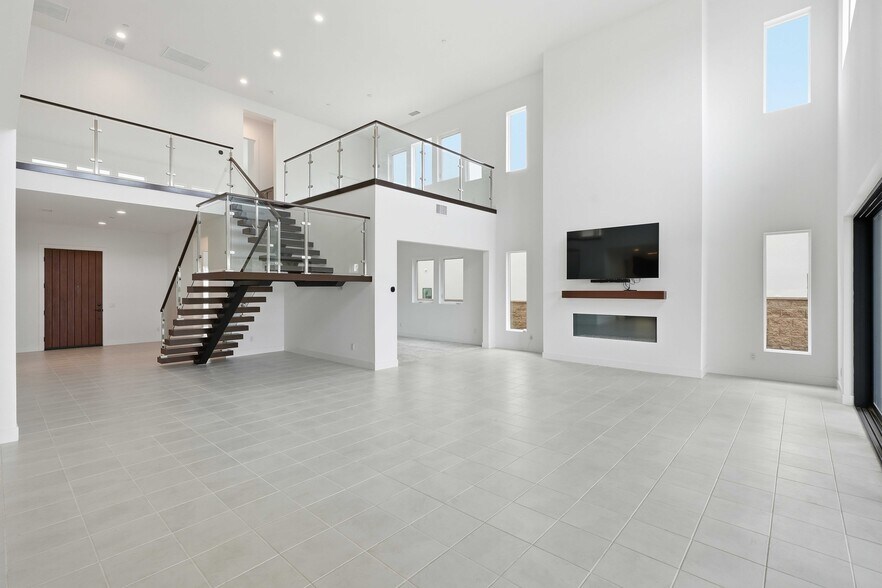 Building Photo - 20568 Edgewood Ct