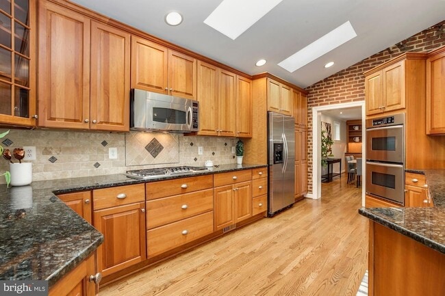 Building Photo - 3233 Stephenson Pl NW