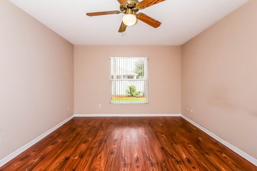 Building Photo - 4637 72nd Ct E
