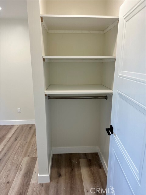 Building Photo - 9585 Woodale Ave