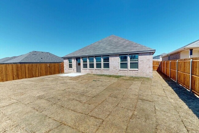 Building Photo - 1613 Rushpea Dr
