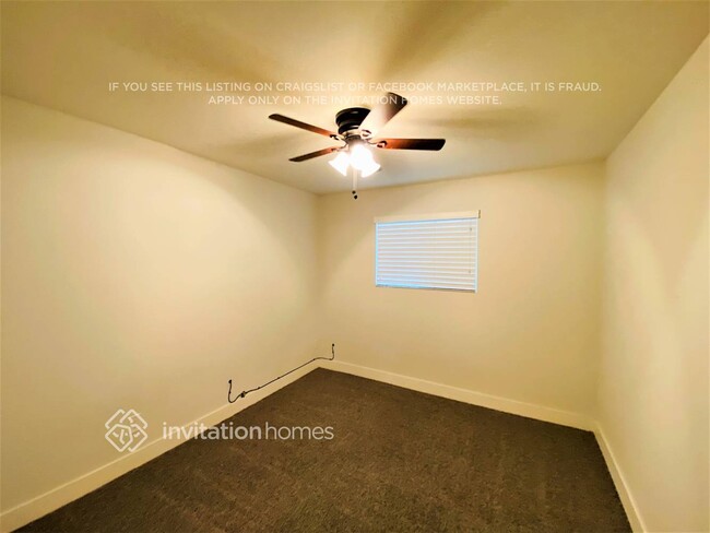 Building Photo - 4800 S Taylor Dr